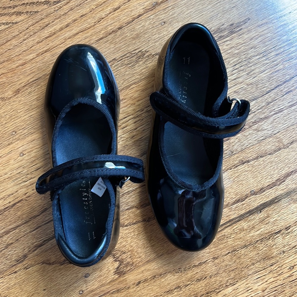 Girls tap shoes Size 11